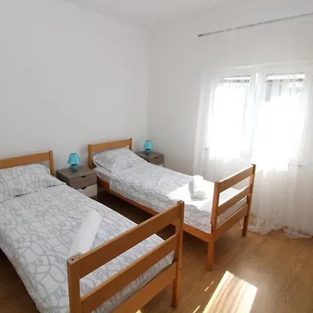 Loli Apartment Ugljan