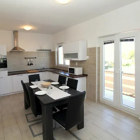 Loli Apartment Ugljan